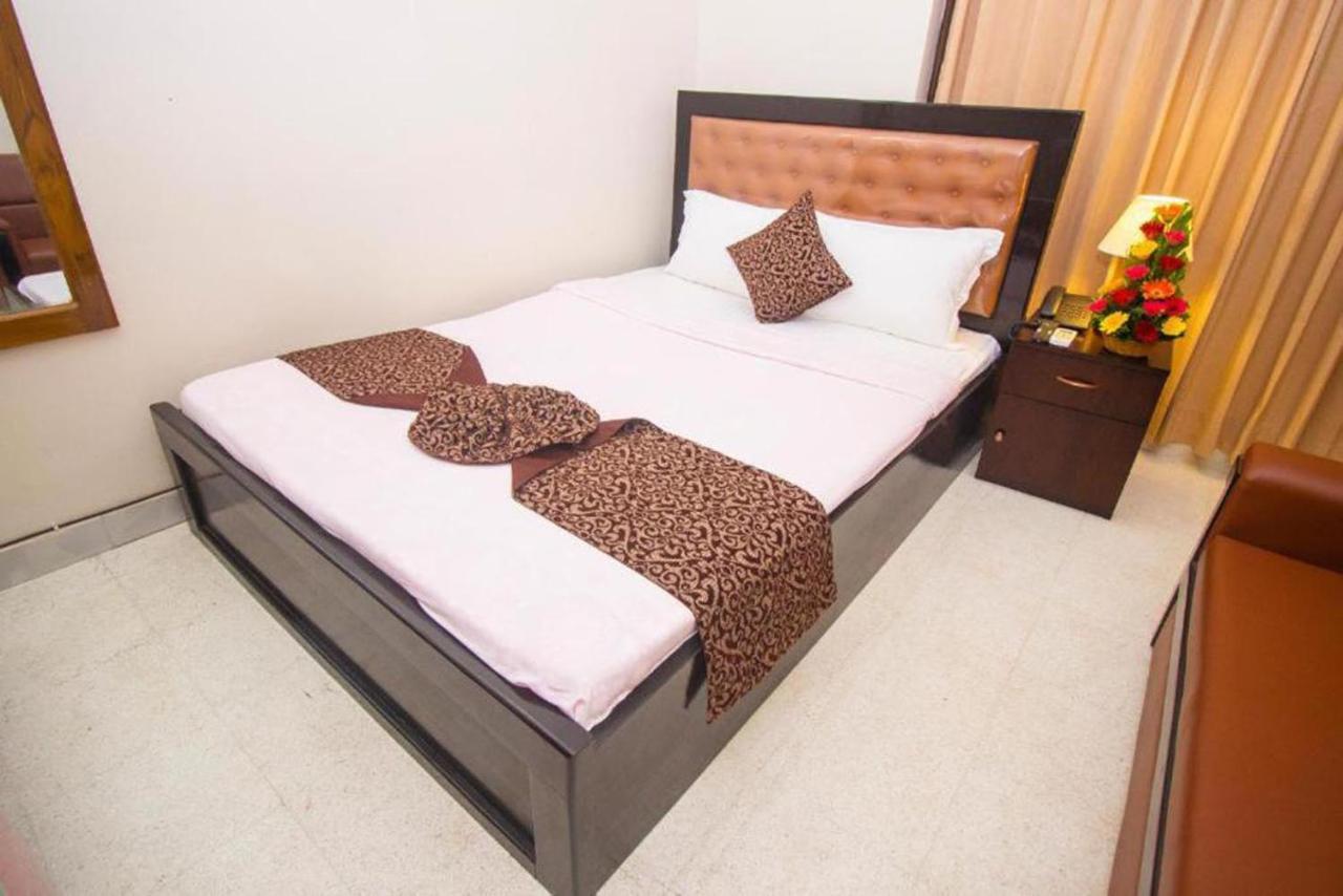 Hotel Suite Palace Dhaka Exterior photo