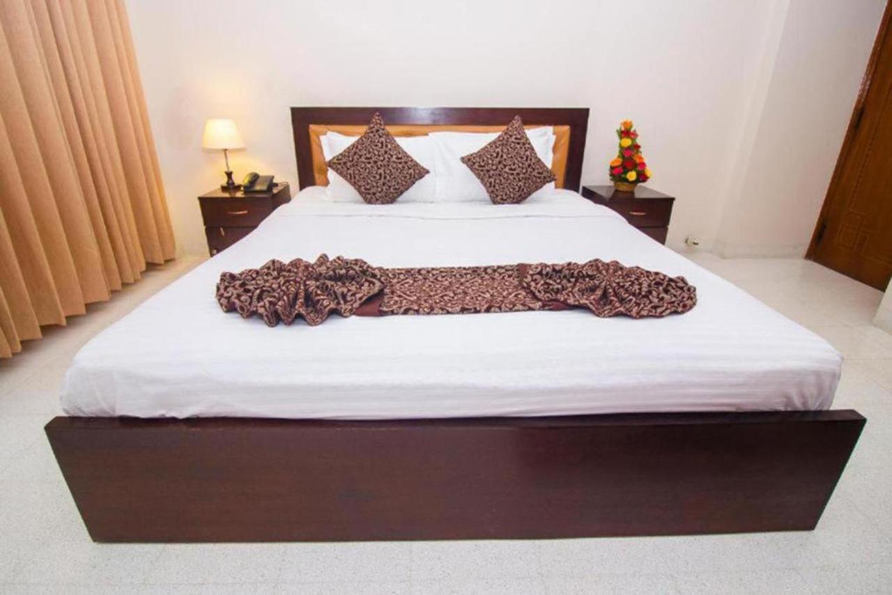 Hotel Suite Palace Dhaka Exterior photo